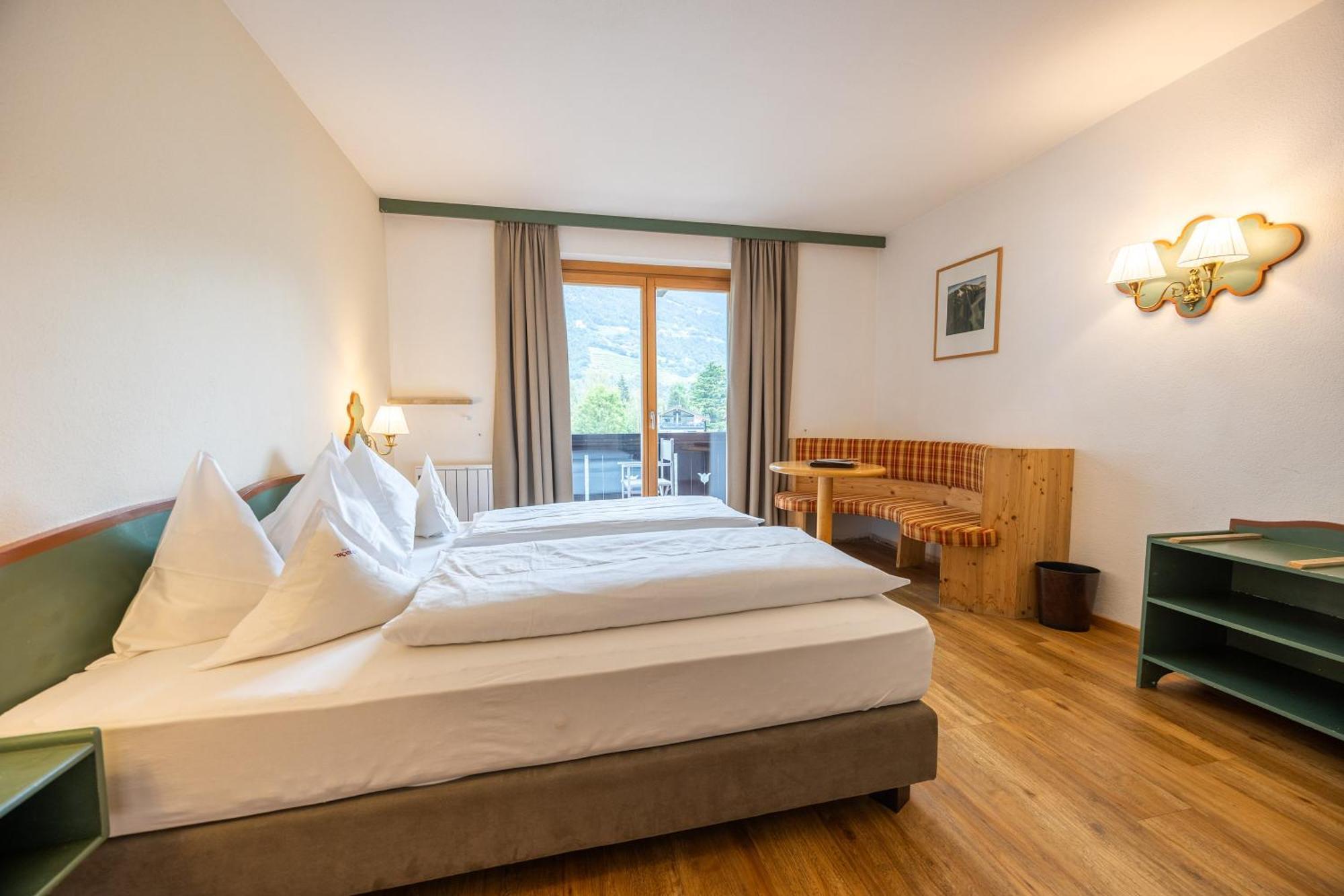 Parkhotel Tirolerhof Lagundo Eksteriør bilde