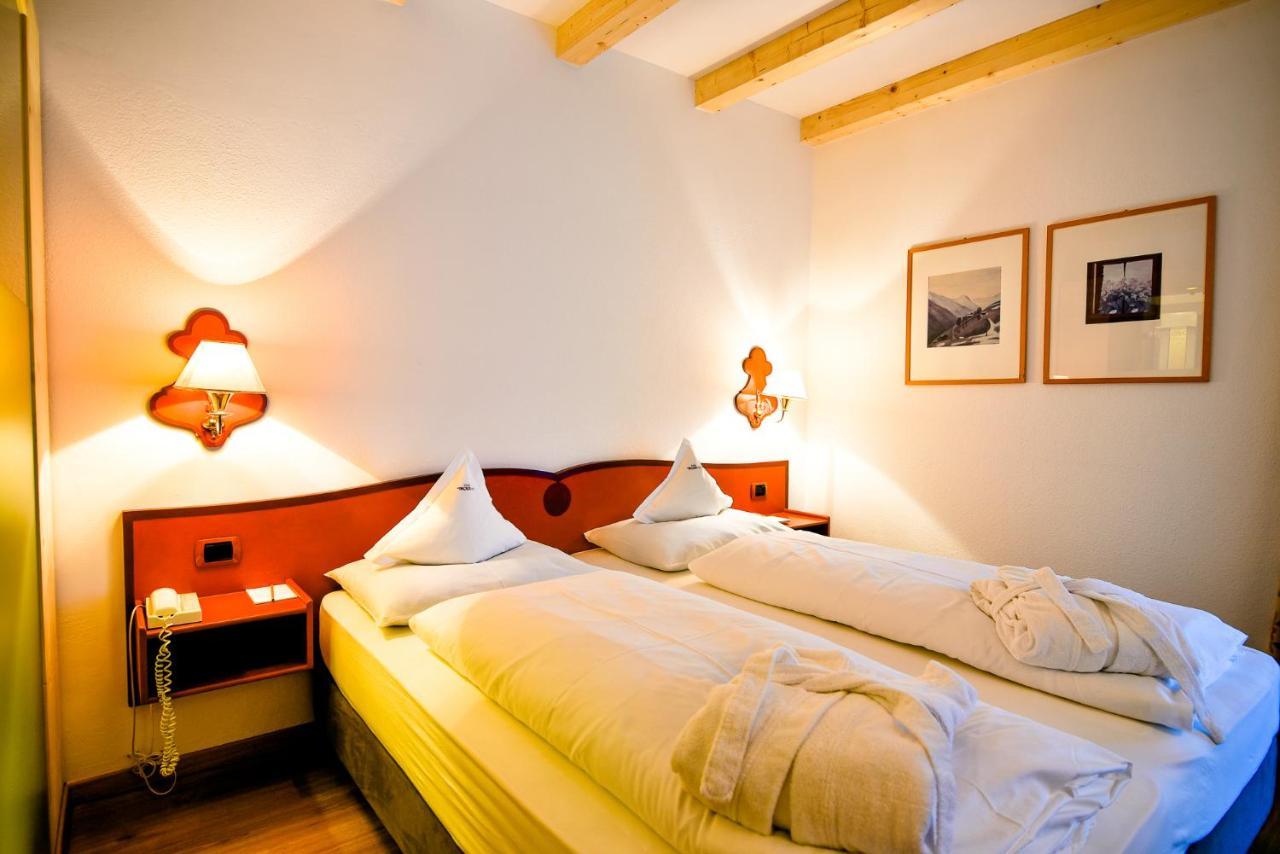 Parkhotel Tirolerhof Lagundo Eksteriør bilde